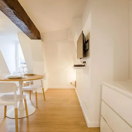 La Casa — Joli Nid Douillet Place St-sauveur Caen